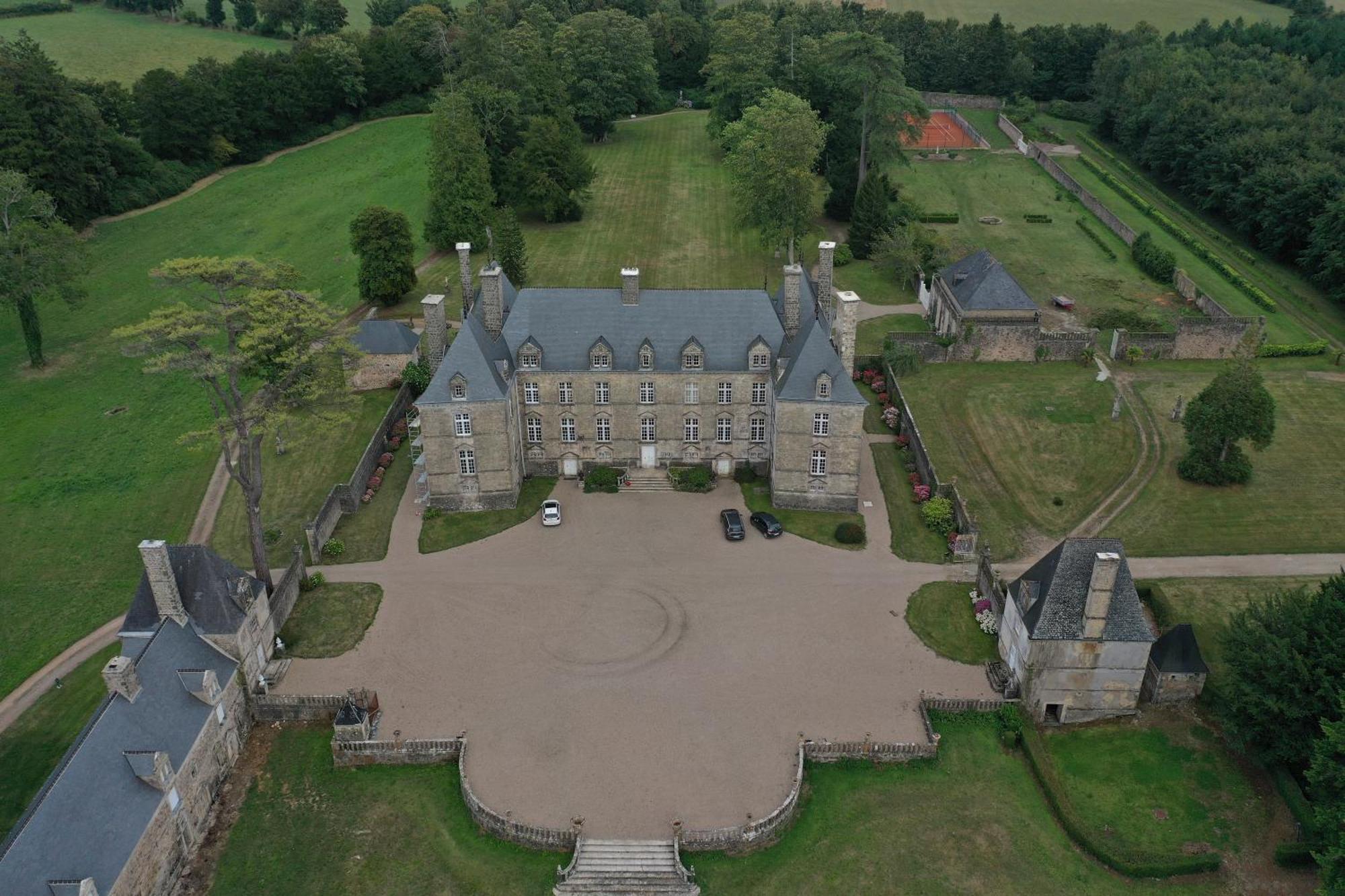 Les Communs De Chiffrevast Bed and Breakfast Tamerville Buitenkant foto